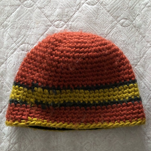 Hat - Picture 2 of 4